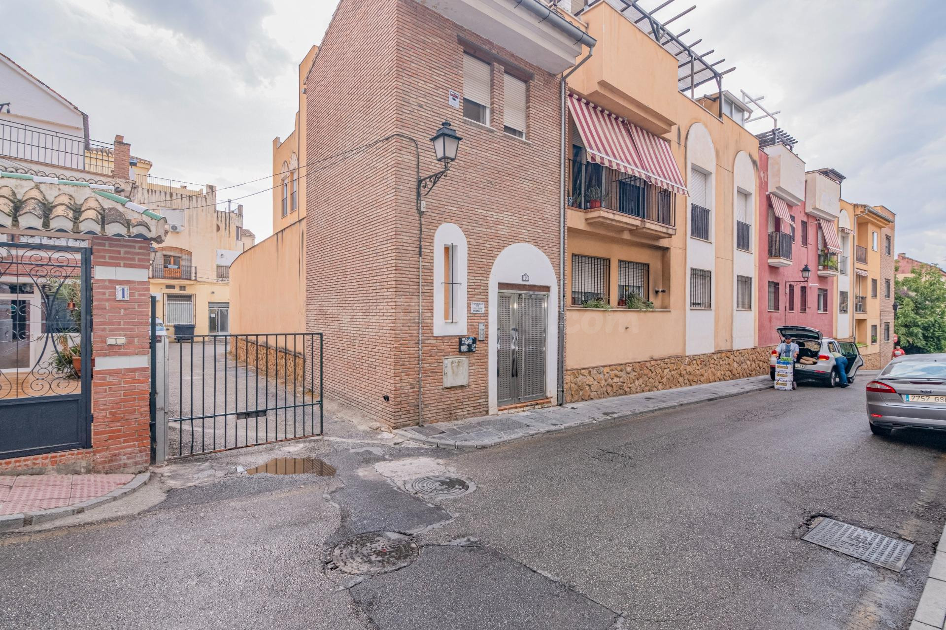 PISO, COCHERA Y TRASTERO EN LA ZUBIA