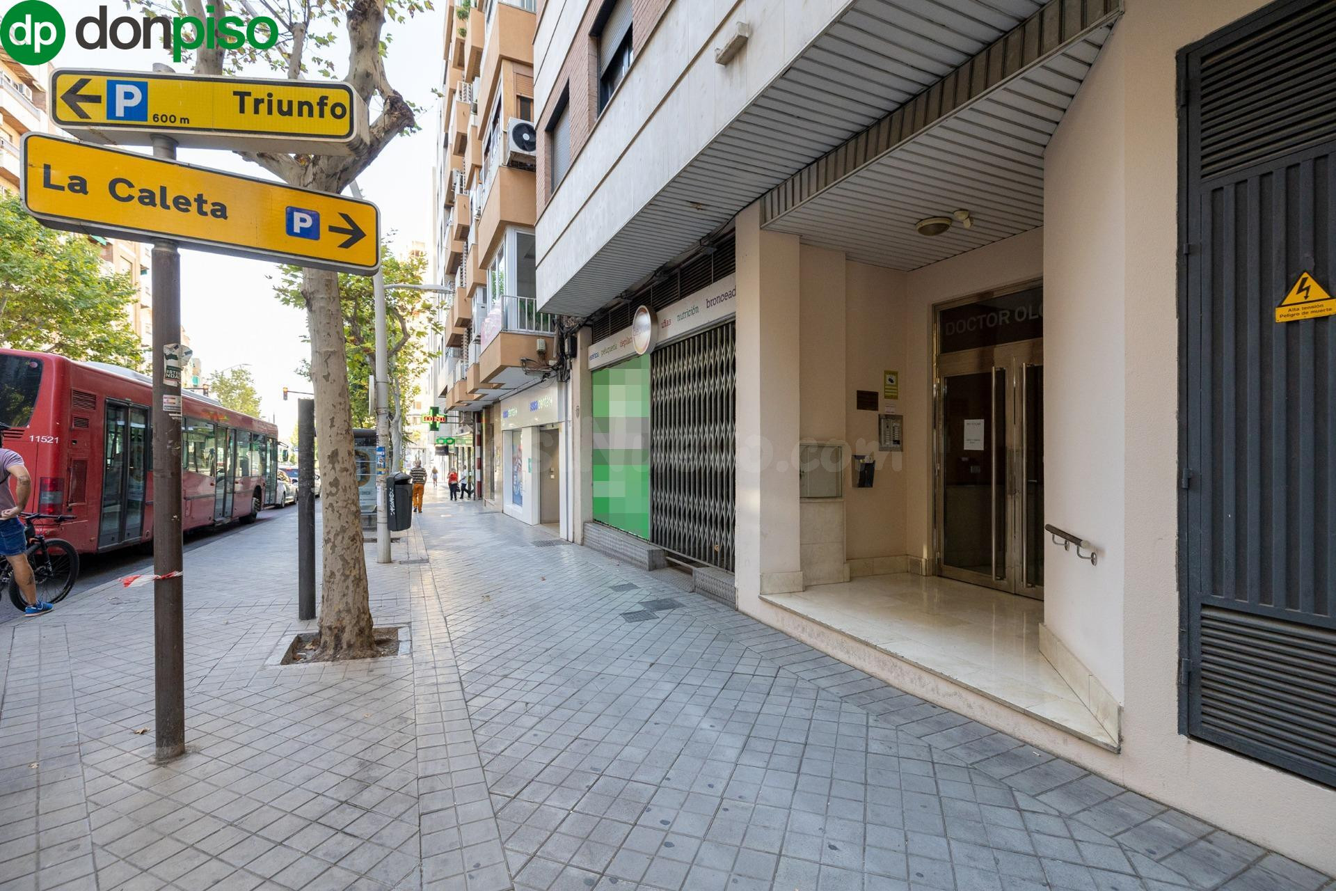 LOCAL COMERCIAL EN VENTA - ZONA PLAZA DE TOROS, GRANADA