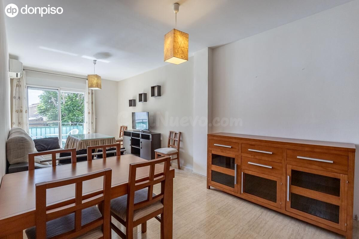 Piso en venta en Santa Fe con garaje y terraza.