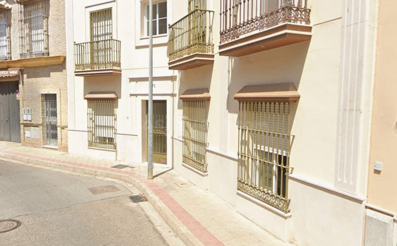 SE VENDE PISO OKUPADO en Calle CASTILLA VIEJA Nº 71 Dos Herm - foto 3