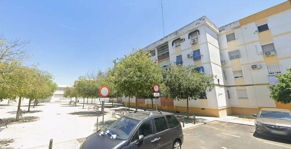SE VENDE PISO OKUPADO en Calle JERICO Nº 6 Sevilla (Sevilla)