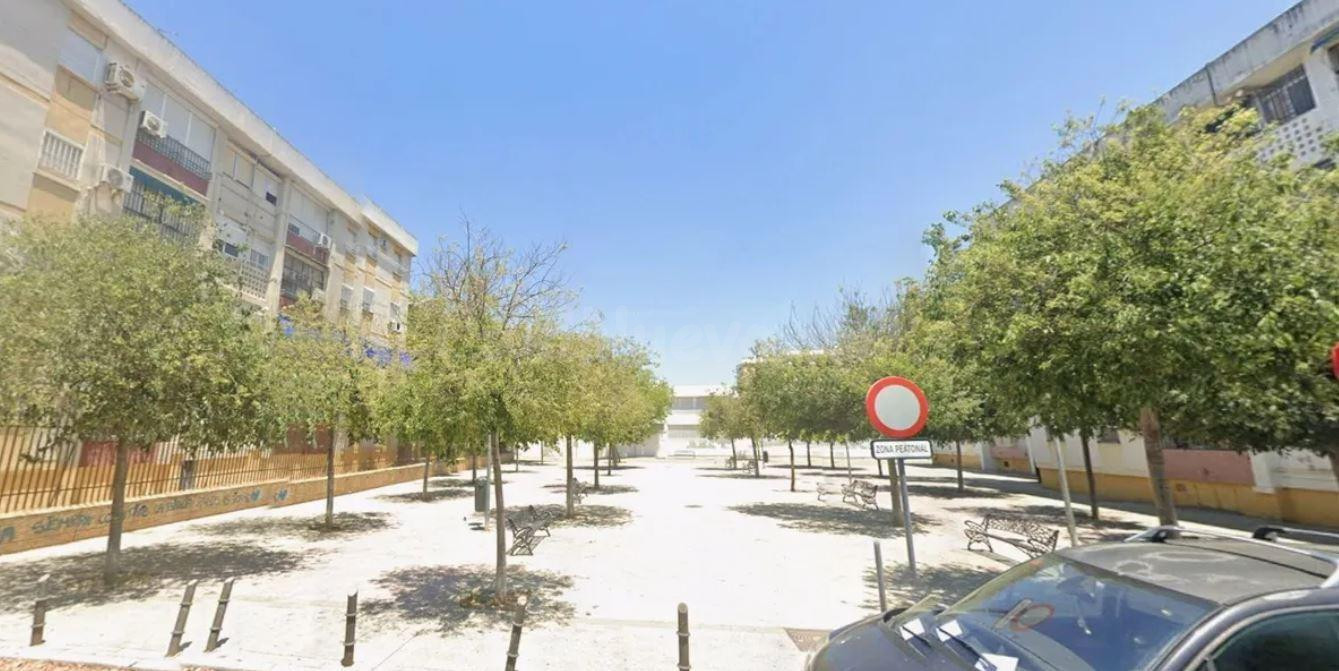 SE VENDE PISO OKUPADO en Calle JERICO Nº 6 Sevilla (Sevilla) - foto 2