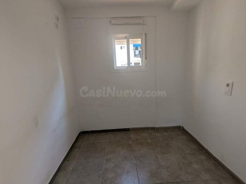 Piso en venta en Plaza Francisco Muñoz Kirri - foto 5