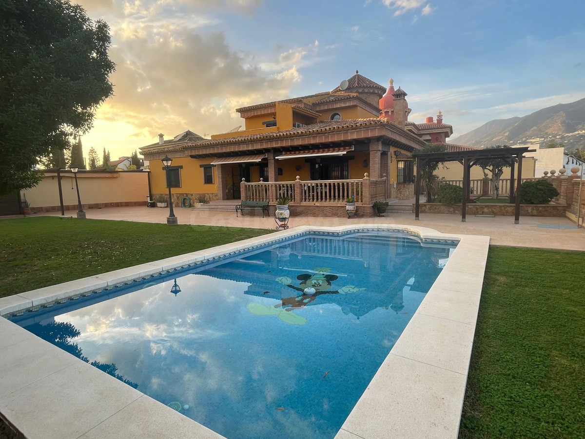 Chalet 4 habitaciones 580m² en venta - Riviera del sol