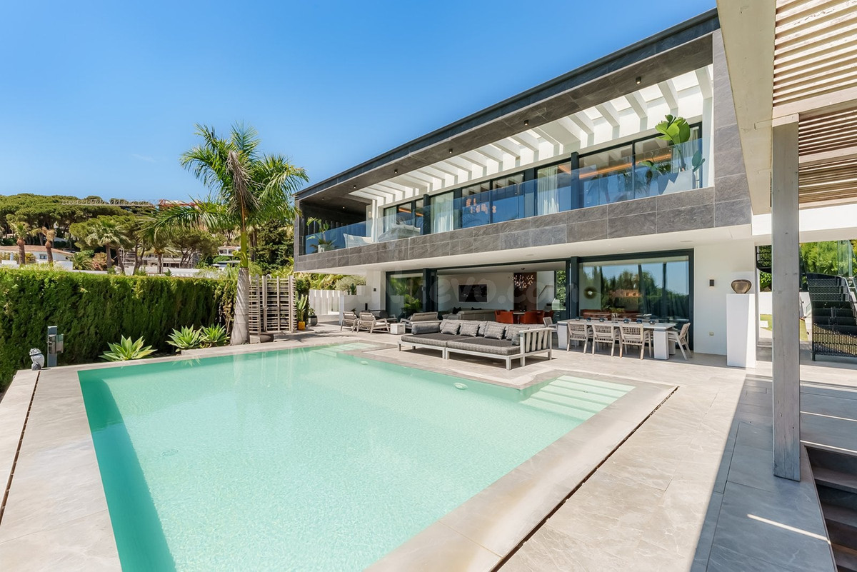 Chalet 4 habitaciones 553m² en venta - Marbella