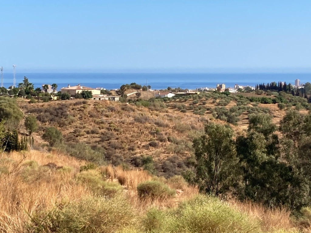 Parcela exclusiva 25.000 m2 en Mijas Costa del Sol
