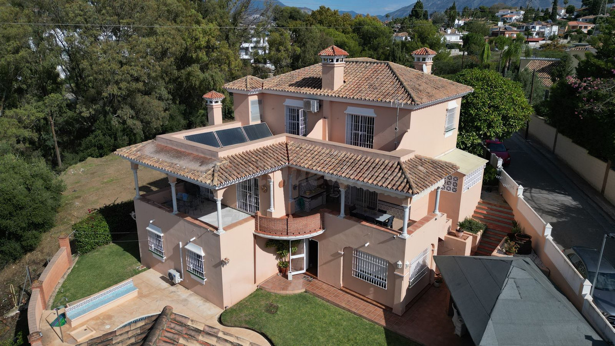 Chalet 6 habitaciones 528m² en venta - Marbella