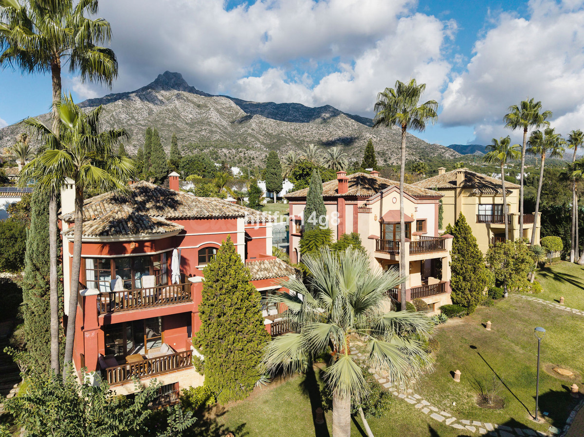 Chalet 6 habitaciones 686m² en venta - Marbella