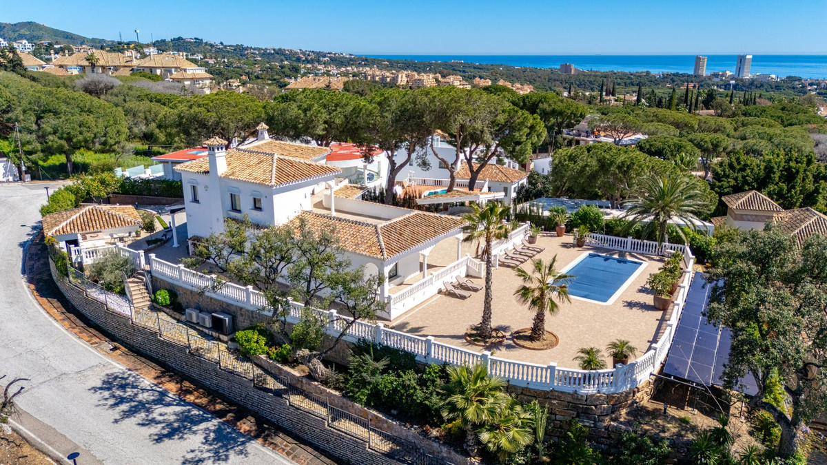 Chalet 3 habitaciones 384m² en venta - Marbella