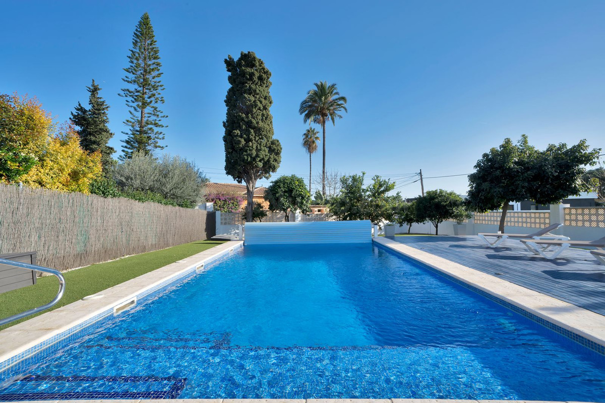 Chalet 4 habitaciones 250m² en venta - Marbella