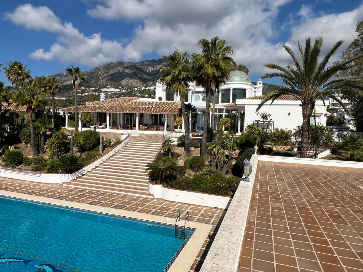 Chalet 5 habitaciones 802m² en venta - Riviera del sol