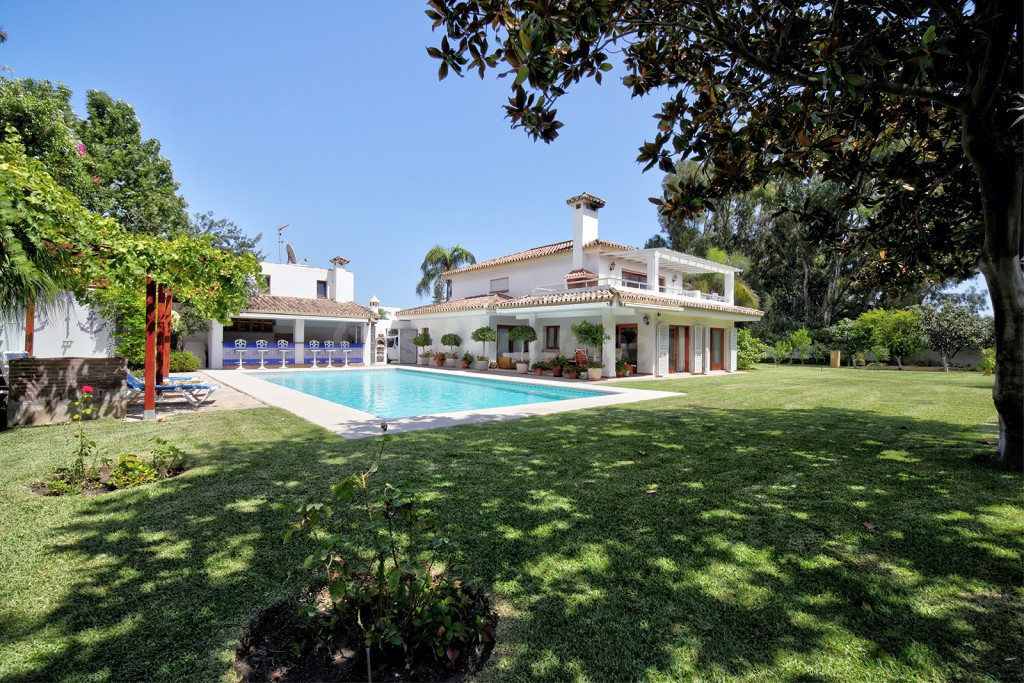 Chalet 5 habitaciones 698m² en venta - Costa Del Sol