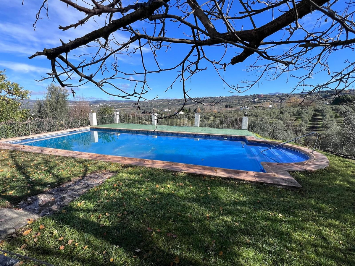 Finca rústica 6 habitaciones 200m² en venta - Centro