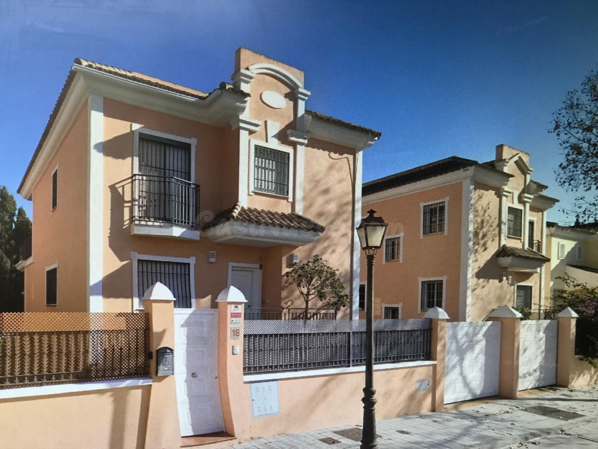 Chalet 5 habitaciones 369m² en venta - Marbella