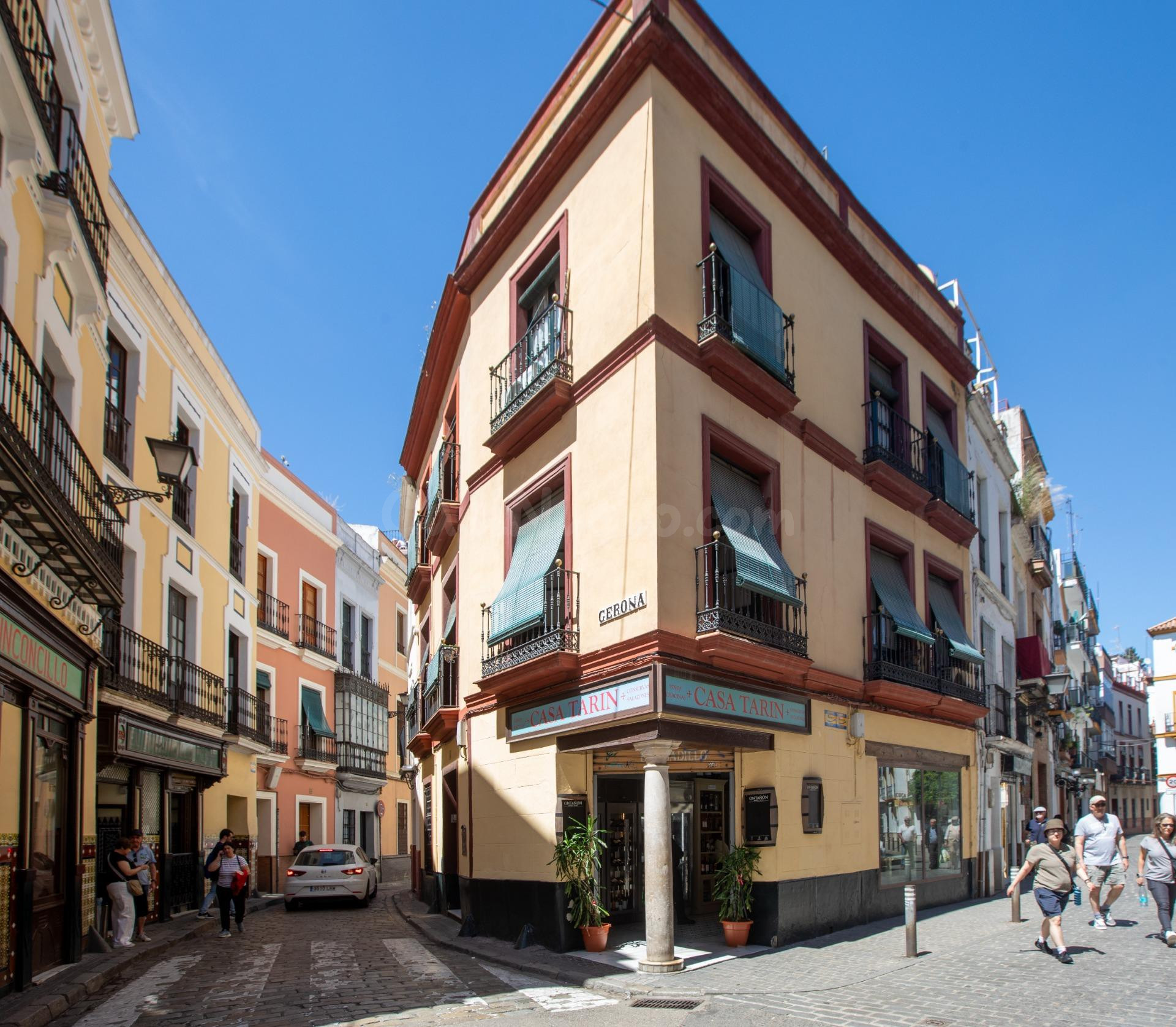 Emblemático edificio completo en el corazón de Sevilla