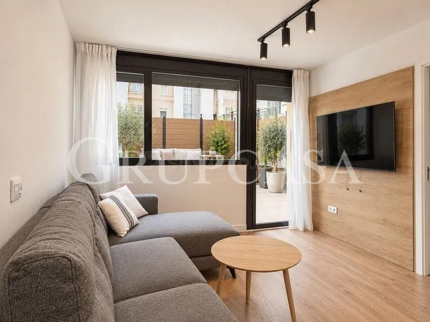 MAGNÍFICA VIVIENDA DE DISEÑO DE UNA HABITACIÓN CON TERRAZA.