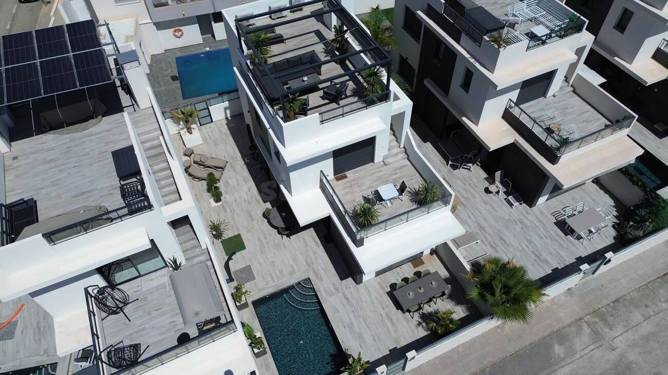 Villa 3 habitaciones 133m² en venta - Pueblo 4