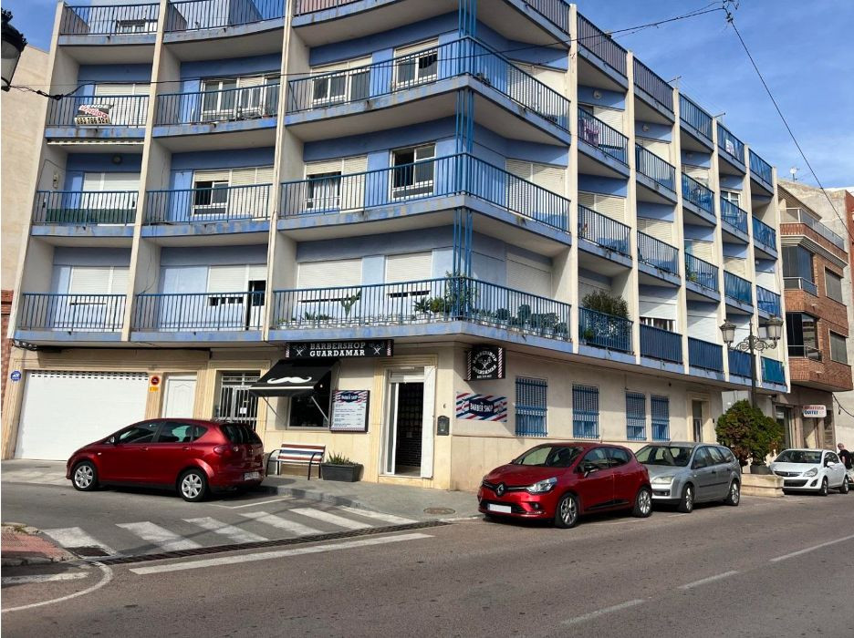 Local comercial 62m² en venta - Pueblo