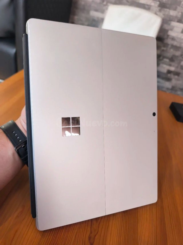 Surface Pro 9 i7 16GB RAM 512GB SSD Barcelona - Excelente estado - foto 5