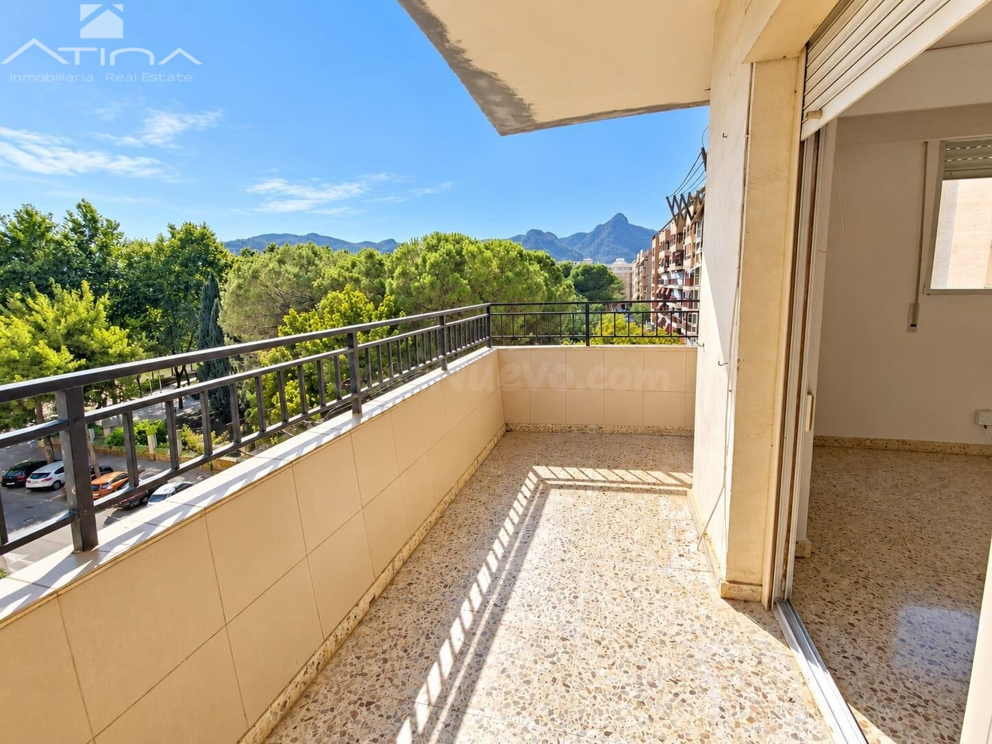 Piso amplio en Gandía en zona parque San Pere, con 4 dormitorios, 127 m2 y gran potencial a solo 5 km de la playa.