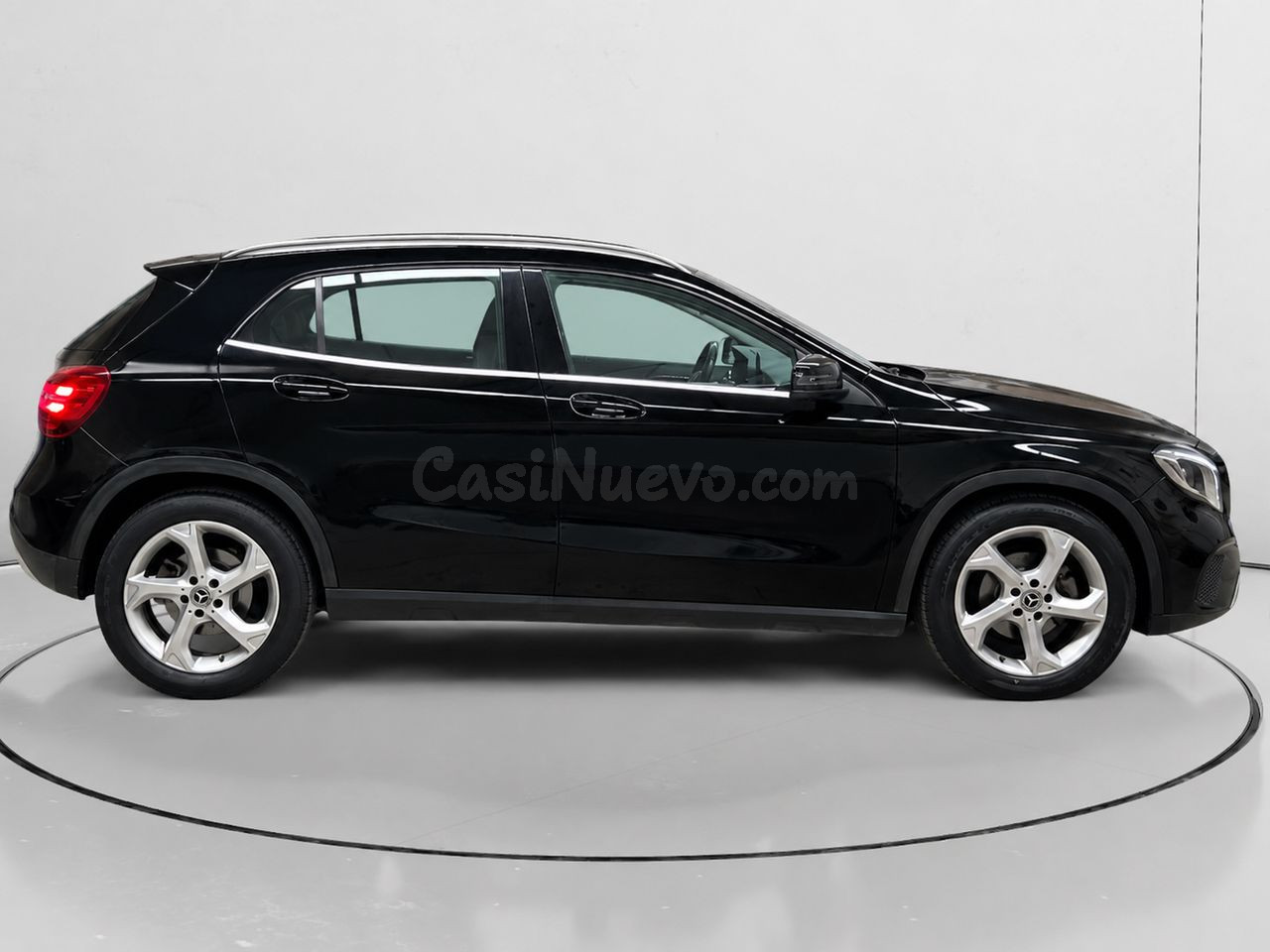 Mercedes GLA 200 d 100 kW (136 CV) - foto 2