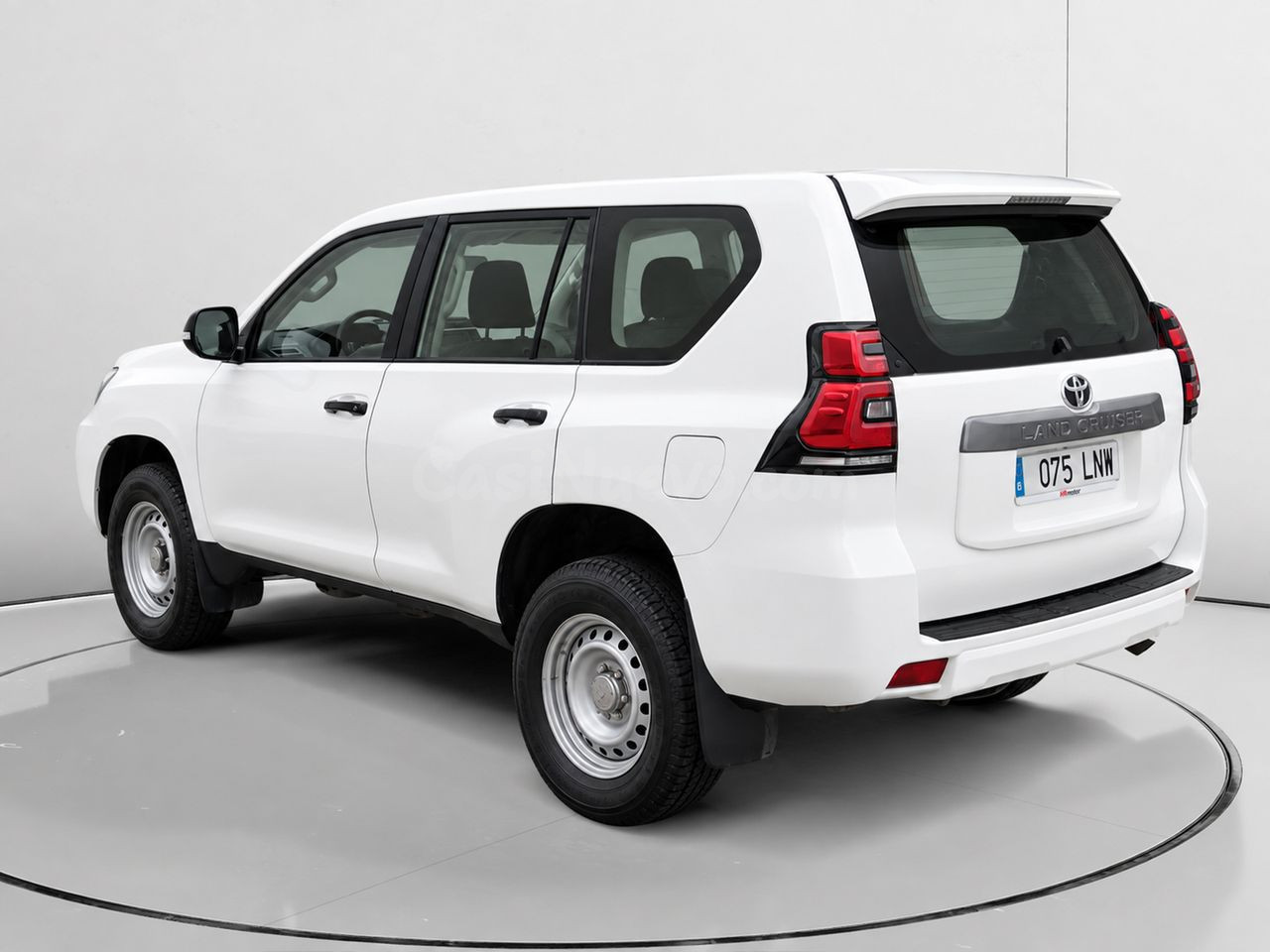 Toyota Land Cruiser 2.8 D-4D GX 150 kW (204 CV) - foto 5