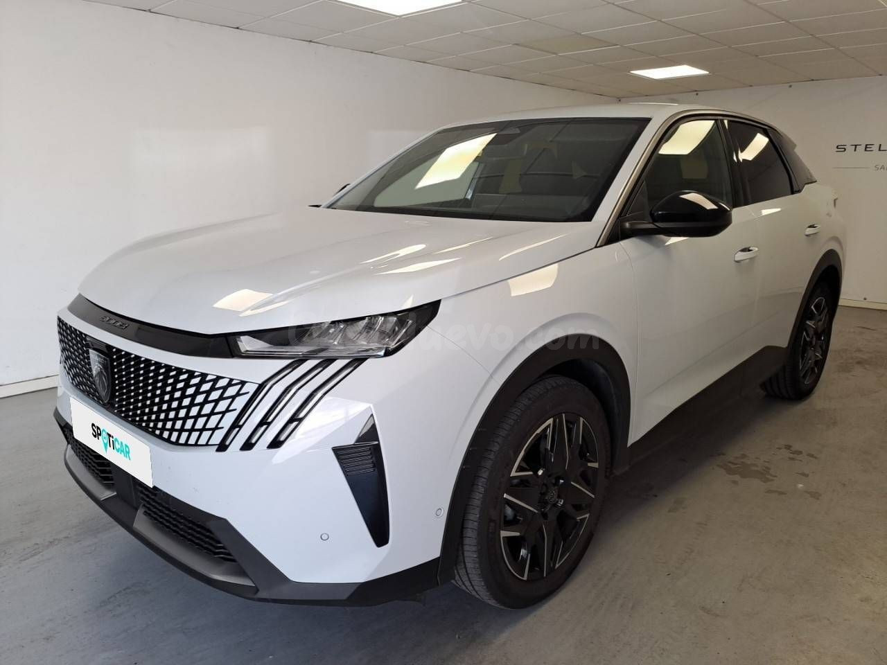 Peugeot 3008 3  Hybrid 145cv e-DCS6 Allure