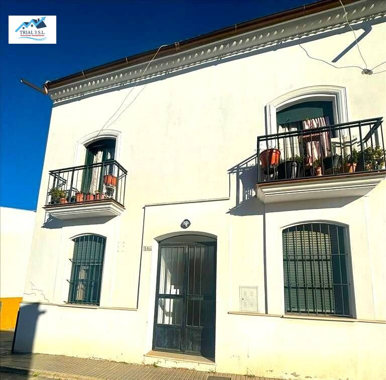 Venta Piso en  Hinojos (Huelva)