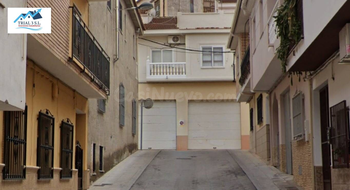 Venta de chalet en Baza - Granada