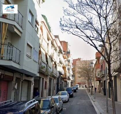 Venta de Local Comercial en Santa Coloma de Gramanet - Barcelona