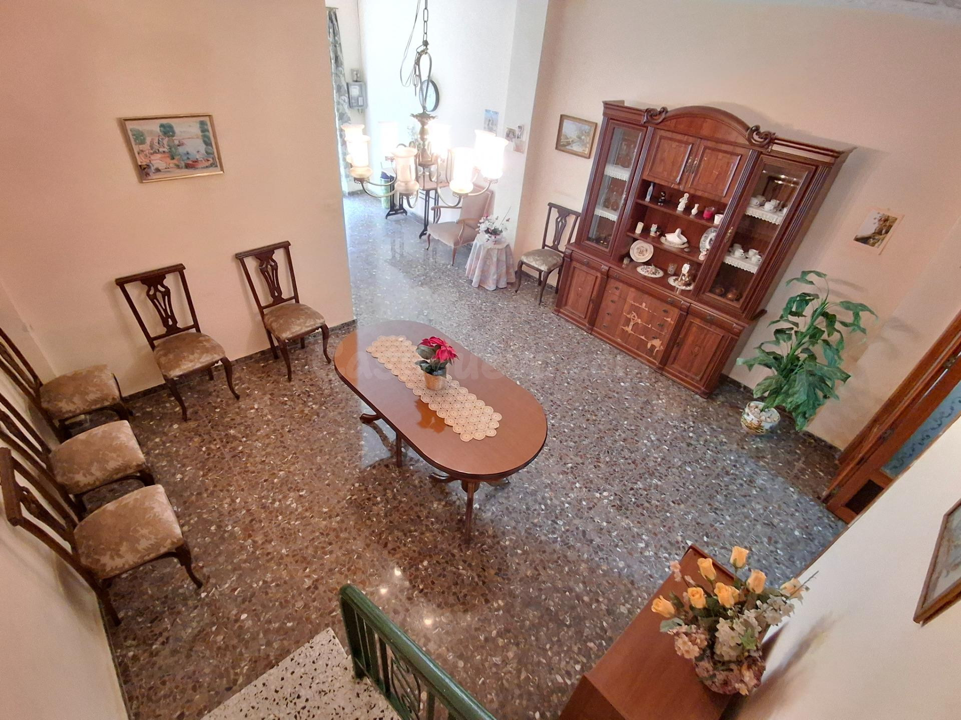CASA CON GRANDES POSIBILIDADES EN ALZIRA – ZONA CAMILO DOLZ