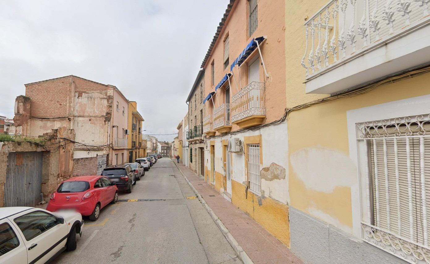 Venta de Casa en Linares, Jaén. Activo Inmobiliario Sin Pose - foto 3