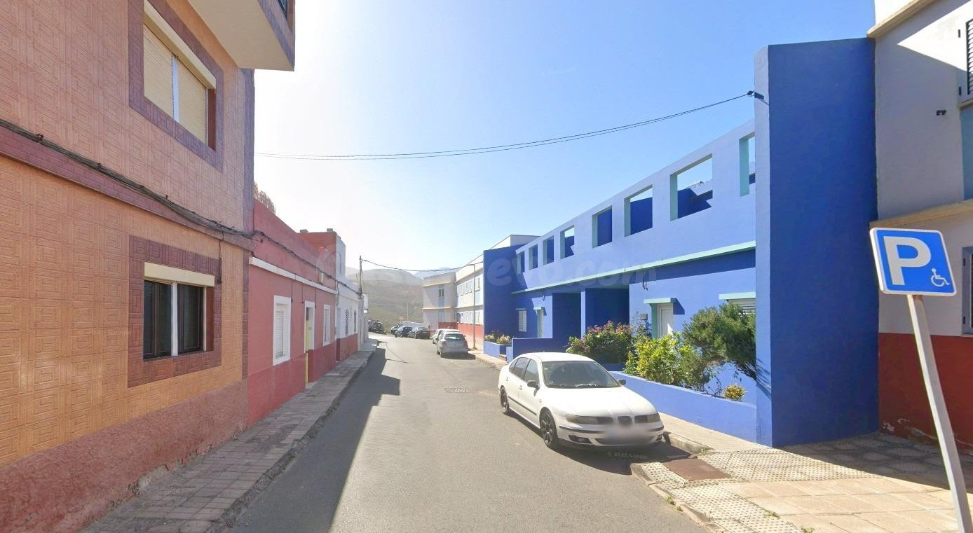 Venta de 2 Locales en Gáldar, Jaén