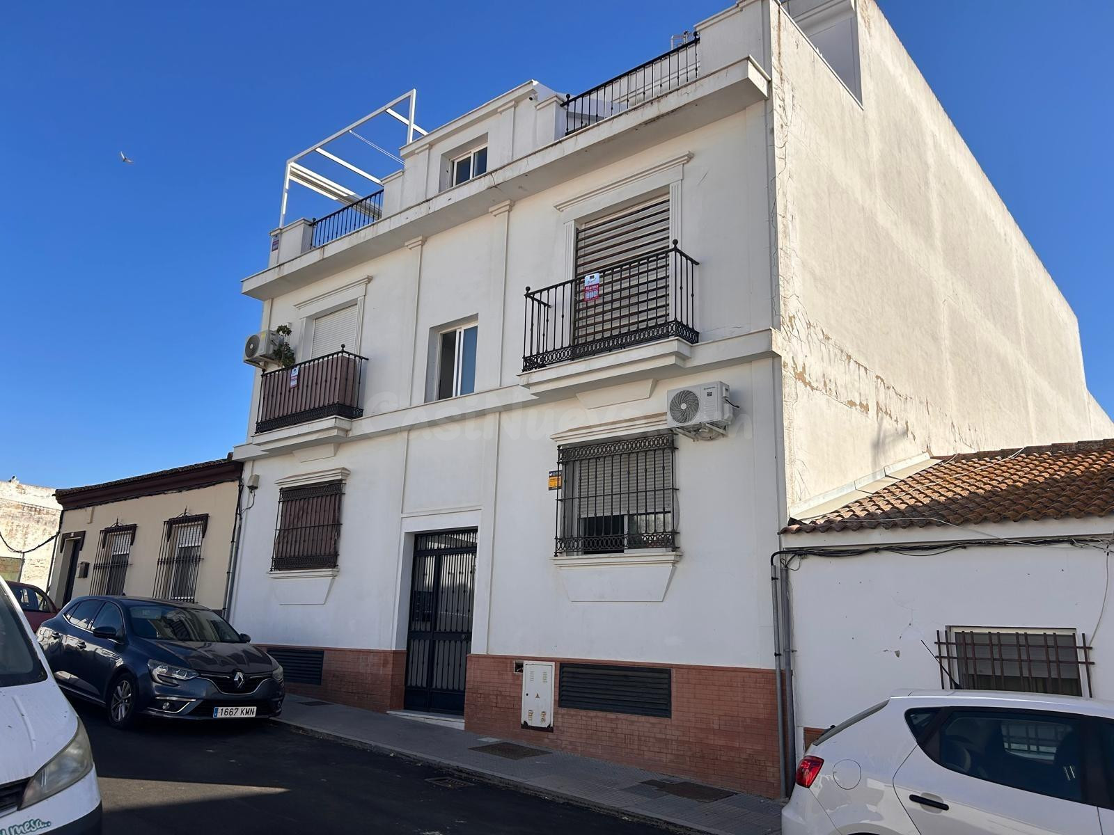 Venta de Vivienda en Aljaraque, Huelva. PERÍODO DE OFERTA FLASH, haga su mejor puja, precio de salida 84.800,00€, hasta el 02/10/2026.