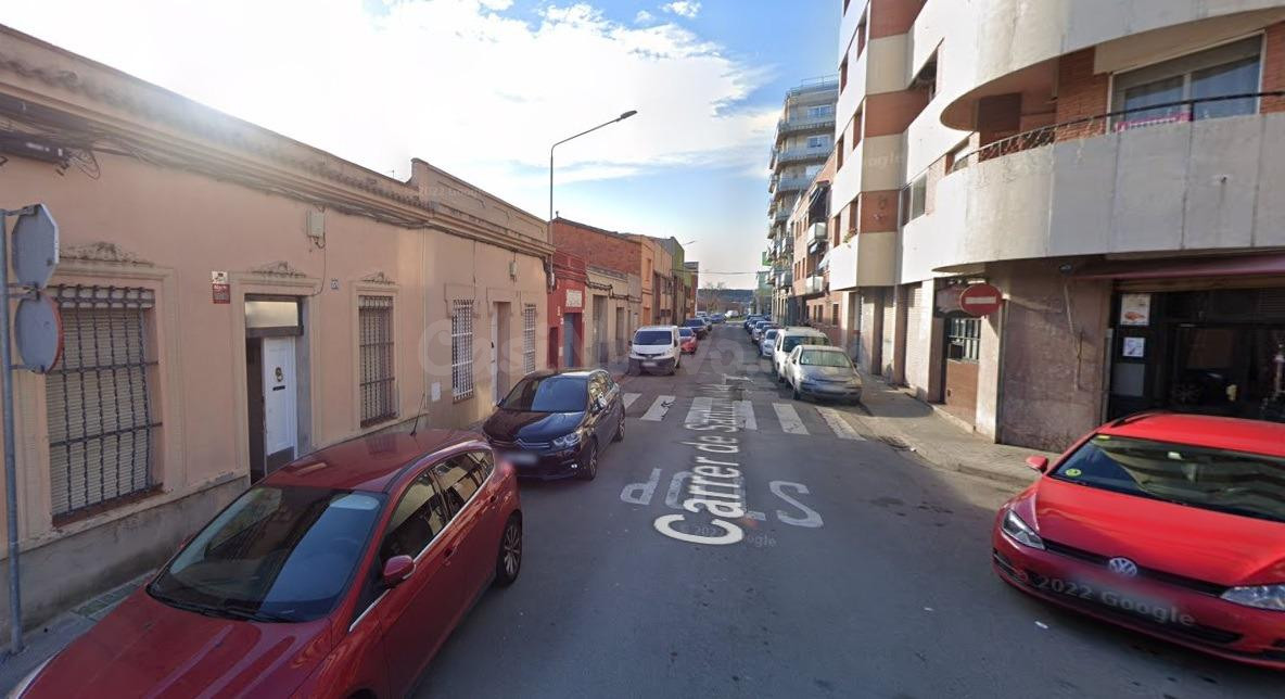 Se vende CASA OKUPADA en Calle S Sebastia De Nº 271 Sabadell - foto 3