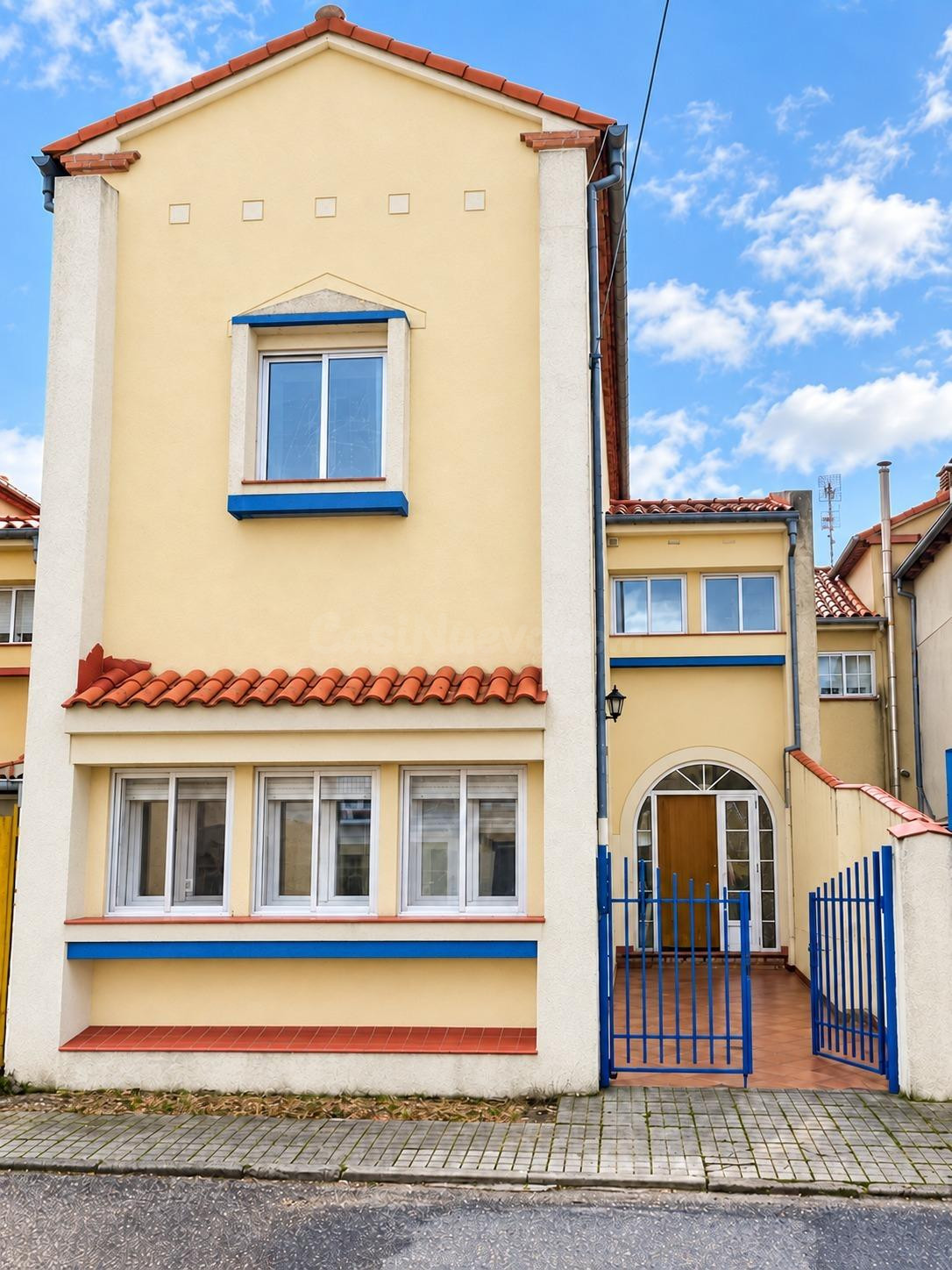 VENTA DE CHALET EN SAUQUILLO DE CABEZAS
