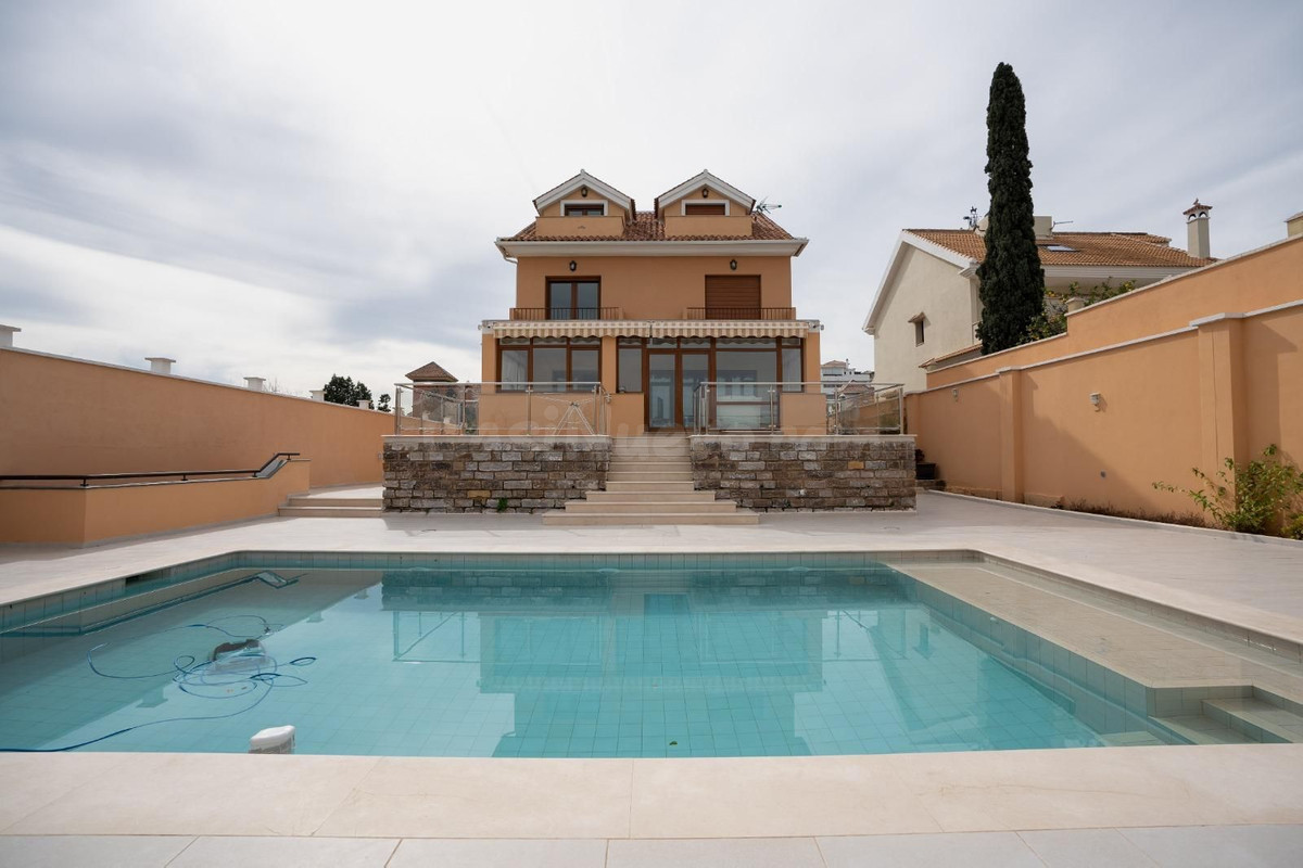 Chalet 5 habitaciones 380m² en venta - Centro