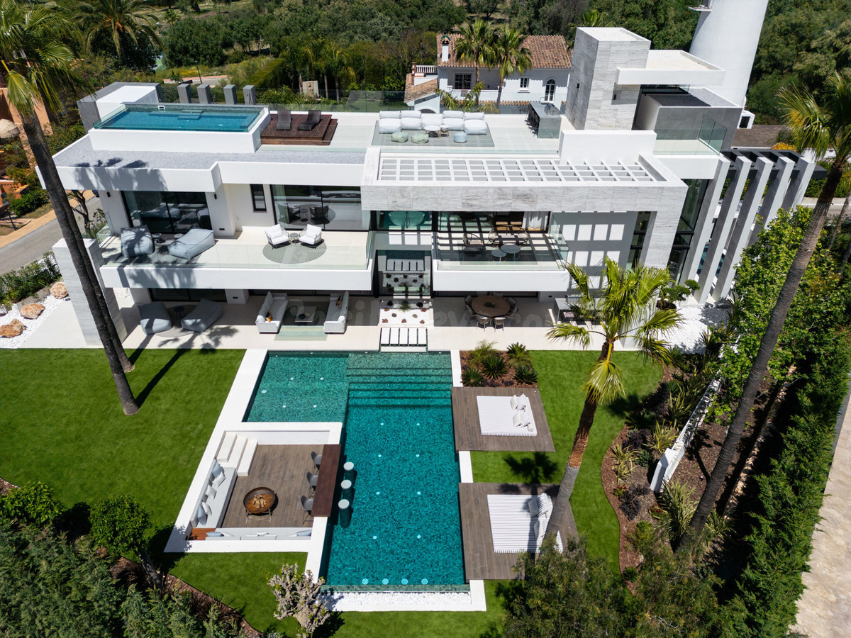 Chalet 6 habitaciones 843m² en venta - Marbella