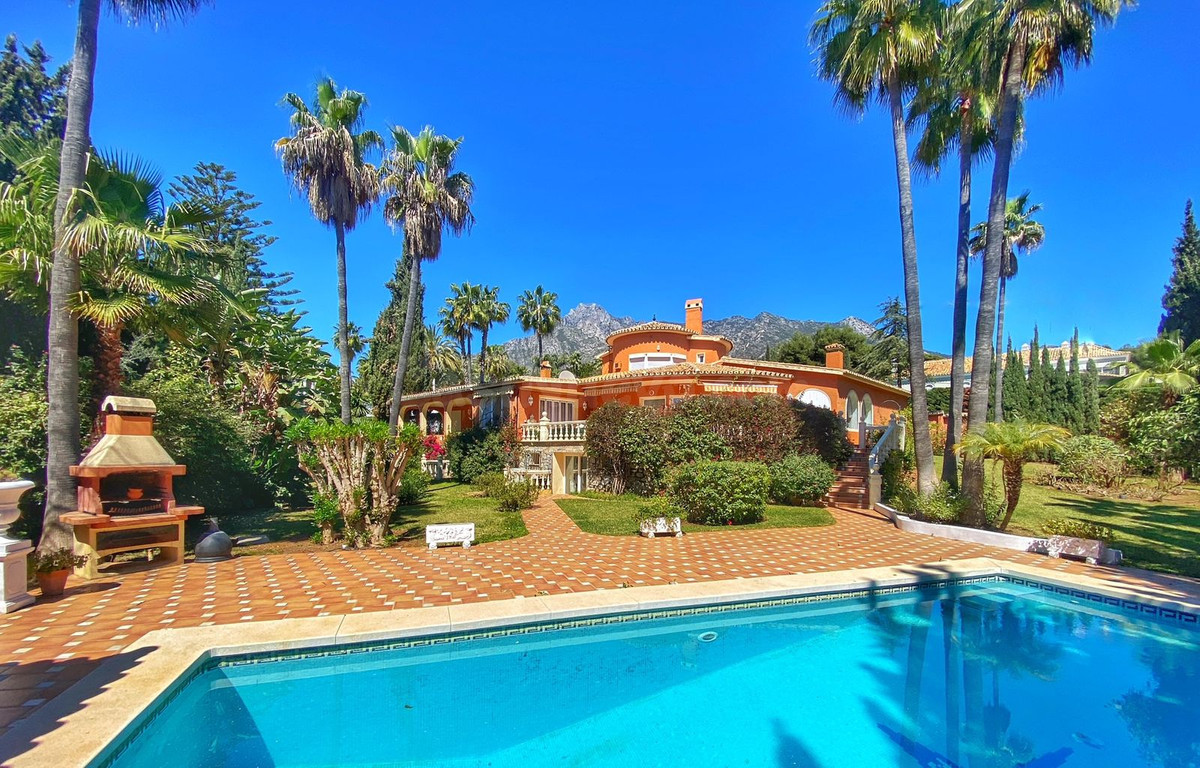 Chalet 6 habitaciones 327m² en venta - Marbella