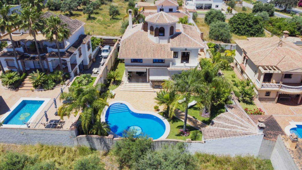 Chalet 6 habitaciones 391m² en venta - Costa del Sol