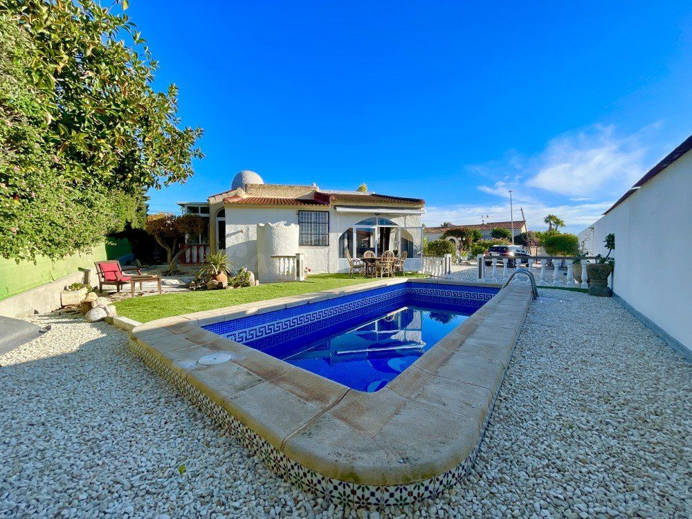Villa 4 habitaciones 233m² en venta - Centro de la Ciudad Quesada