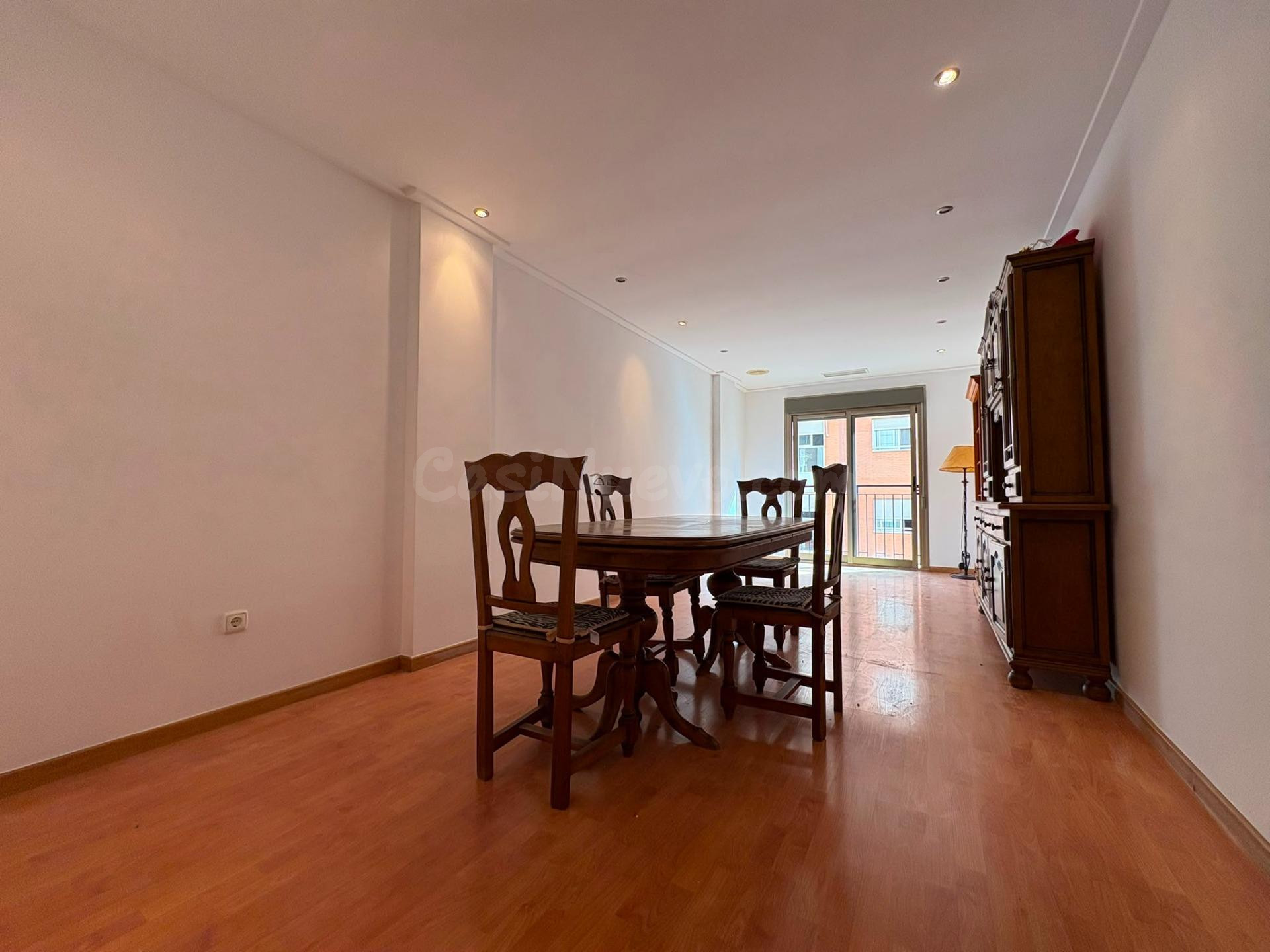 Piso de 3 Dormitorios y 2 Baños junto al Corte Inglés, Elche - foto 4