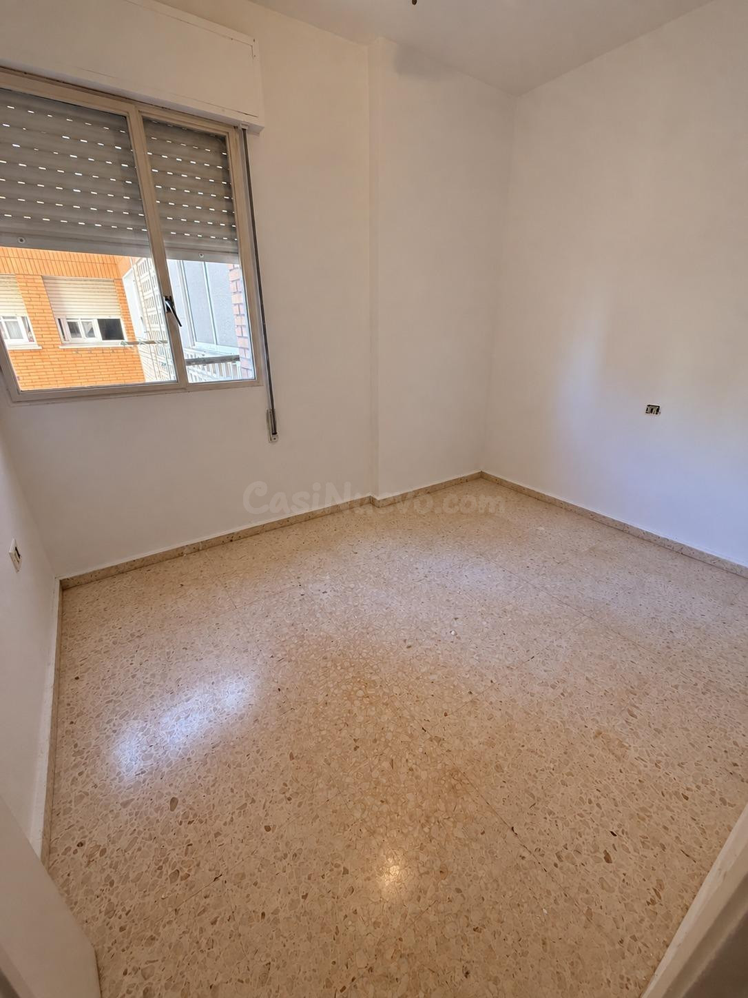 PISO 4 DORMITORIOS URBANIZACIÓN LOS SAUCES - foto 5