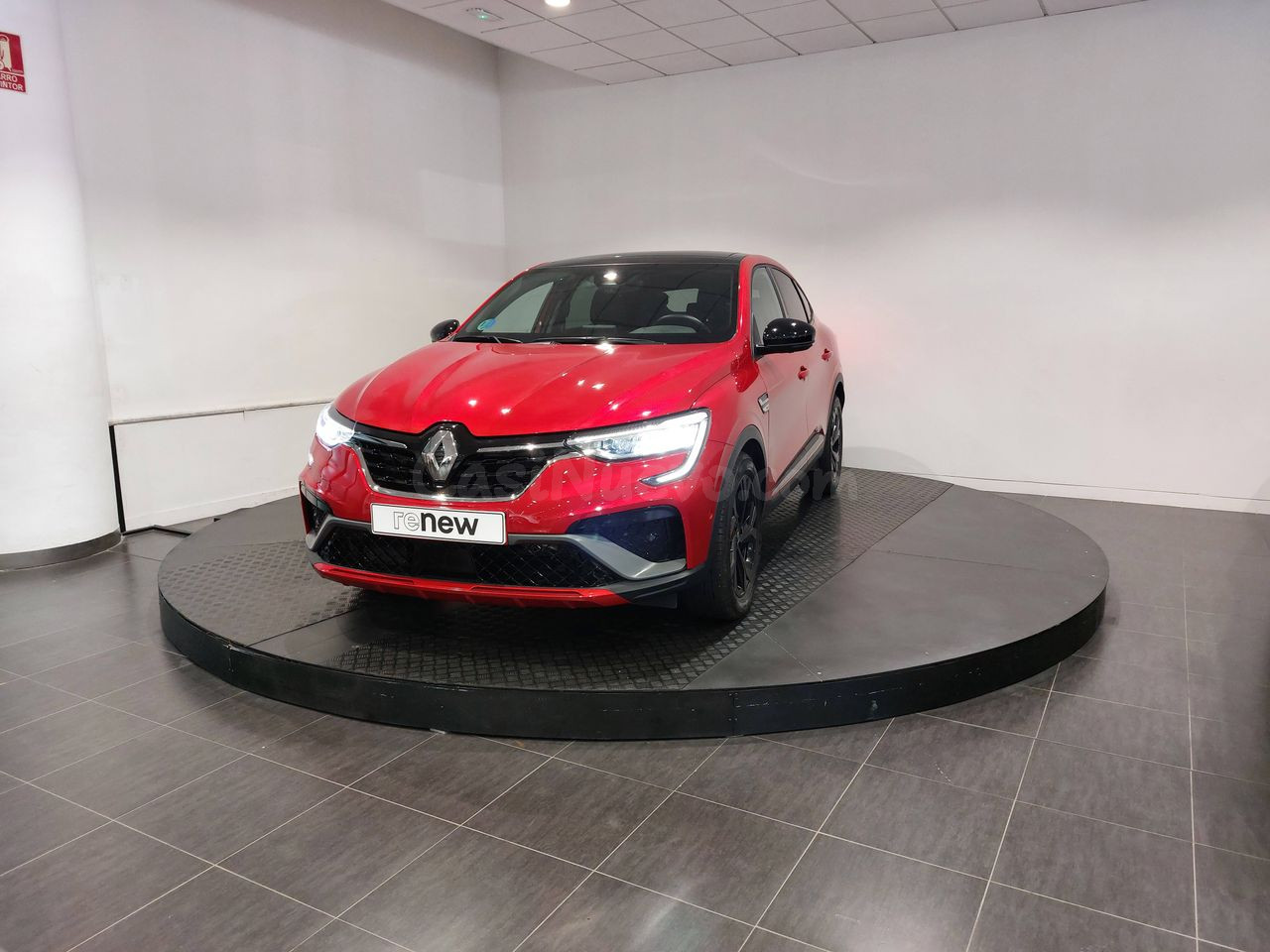 Renault Arkana 1.6 E-Tech R.S. Line Barcelona - Ocasión Premium
