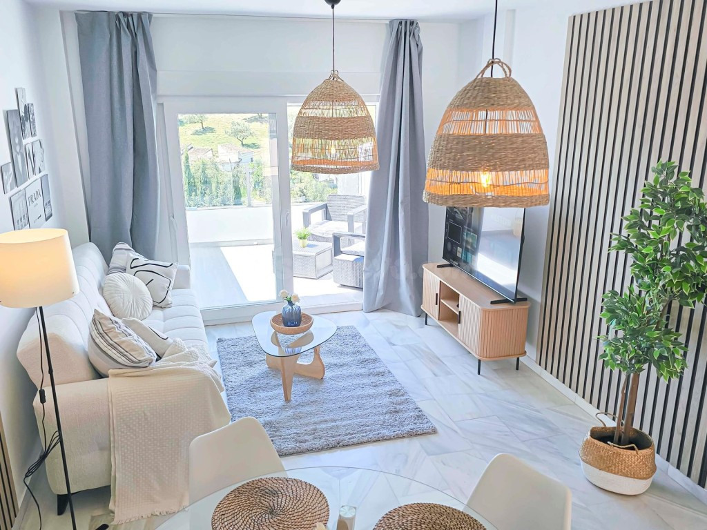 Casa de pueblo en Venta en Nerja Málaga - foto 2