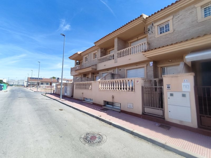 Adosado 1 habitación 252m² en venta - Zona neutra