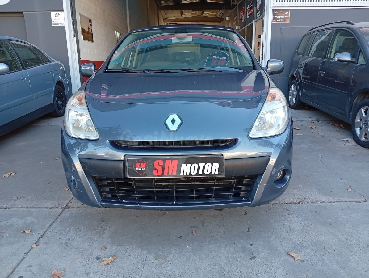 Renault Clio 1.2 75 CV (2011) - foto 2