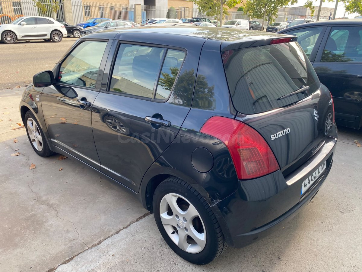Suzuki Swift 1.5 102 CV (2006) - foto 2