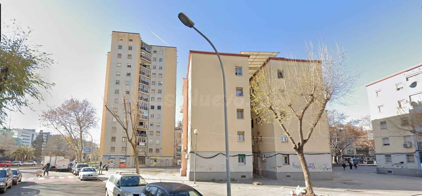 PISO EN BADALONA