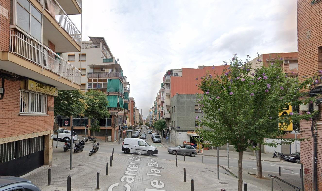 PISO EN BADALONA